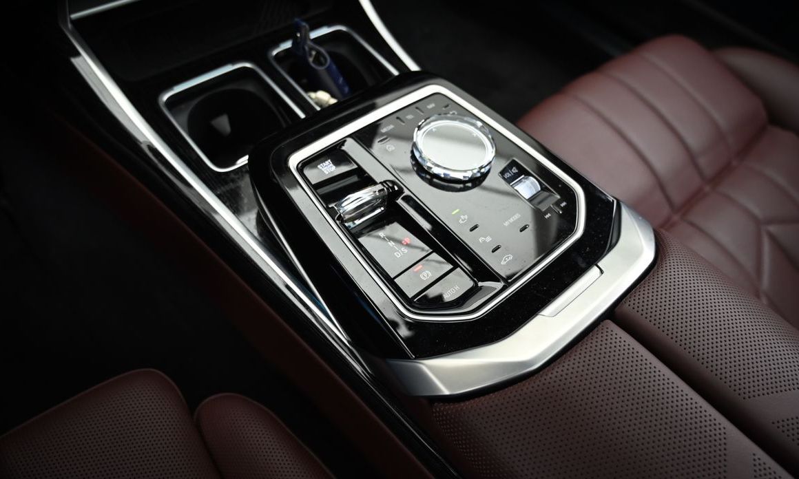 BMW 7-Series 2025
