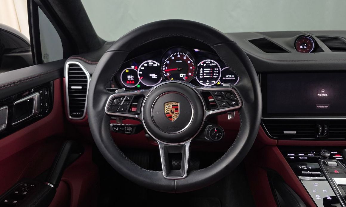 Porsche Cayenne 2023