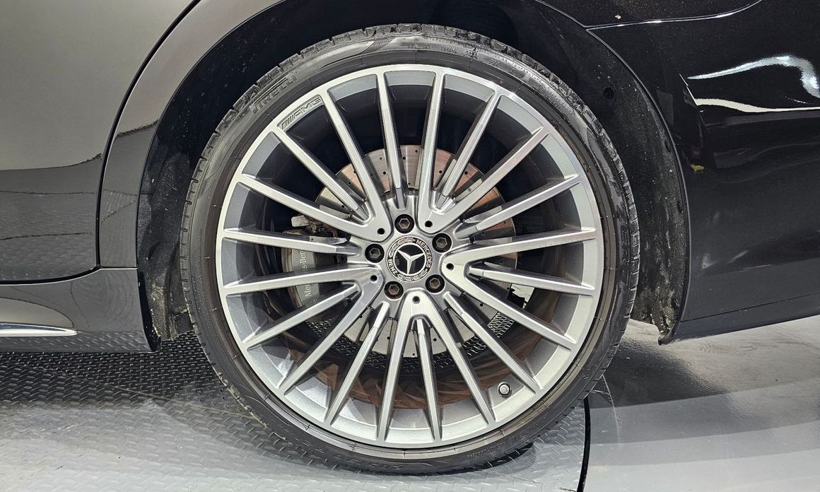 Mercedes-Benz S-Class 2023