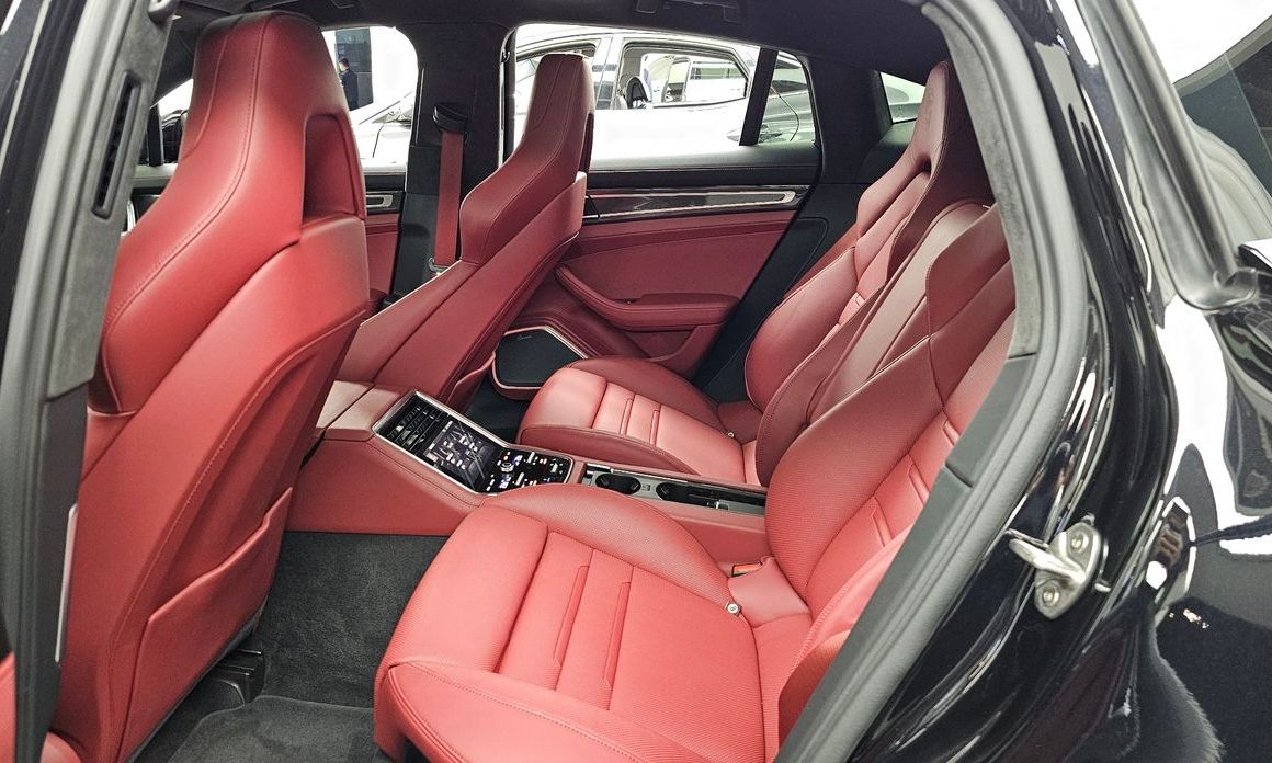 Porsche Panamera 2023