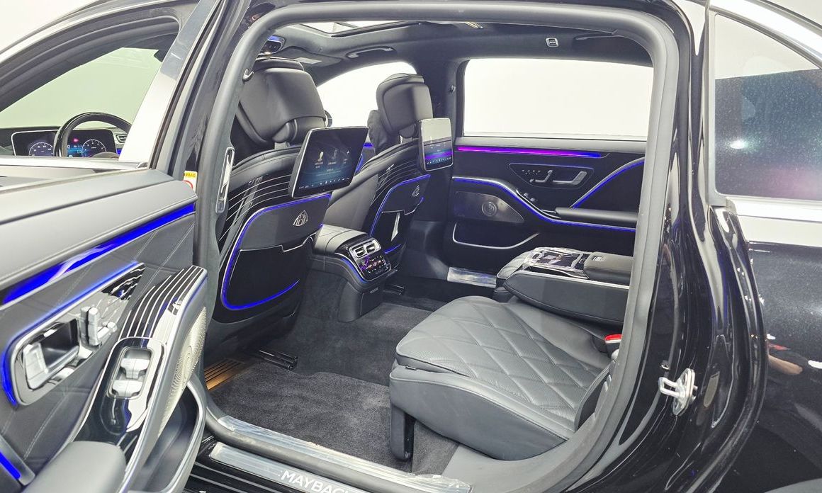 Mercedes-Benz S-Class 2023