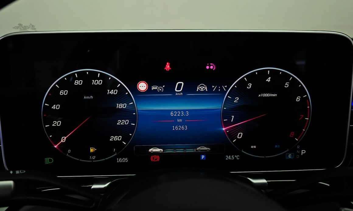 Mercedes-Benz S-Class 2023