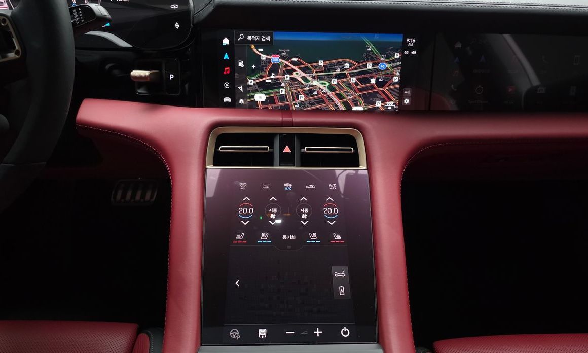 Porsche Taycan 2025