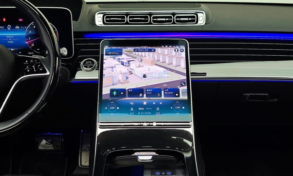 Mercedes-Benz S-Class 2023