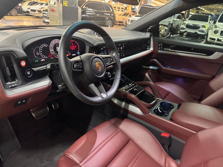 Porsche Cayenne 2024