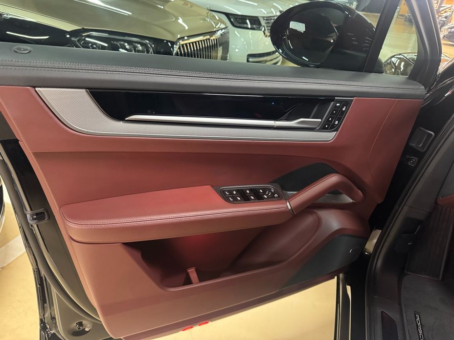 Porsche Cayenne 2024
