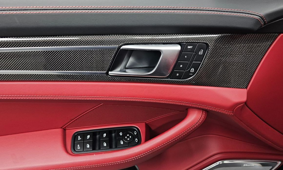 Porsche Panamera 2023