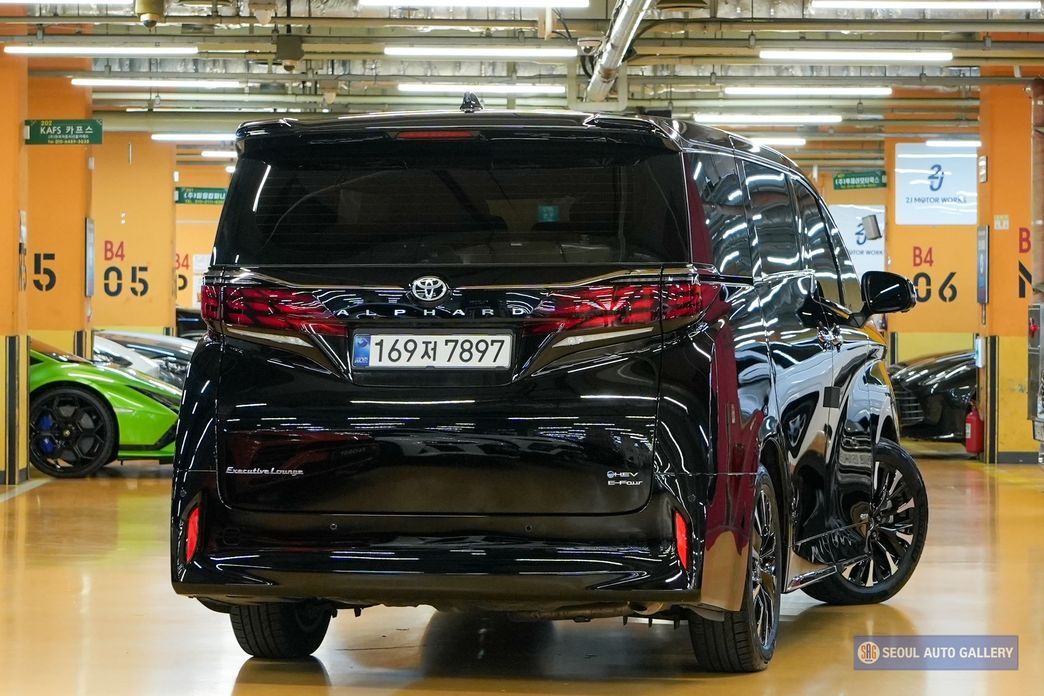 Toyota Alphard 2025