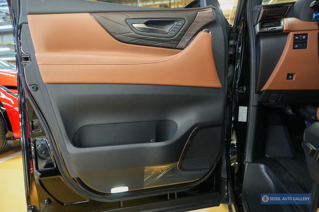 Toyota Alphard 2025