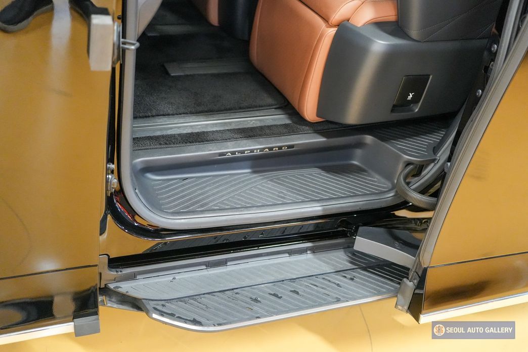 Toyota Alphard 2025