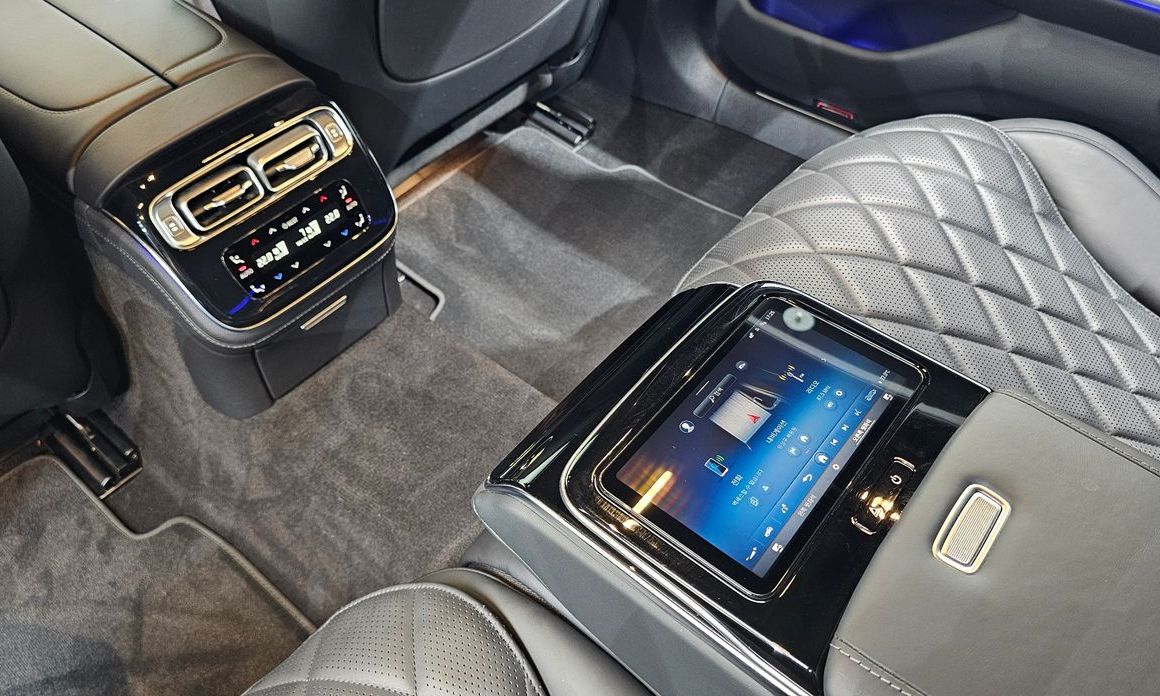 Mercedes-Benz S-Class 2023
