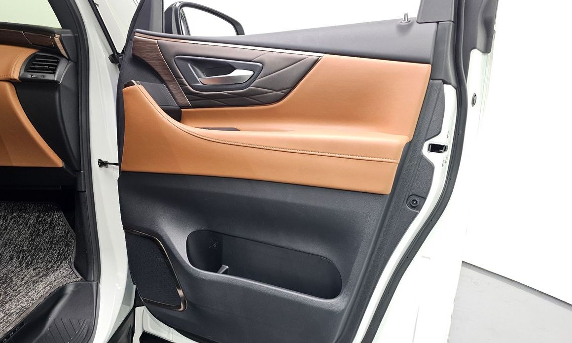 Toyota Alphard 2025