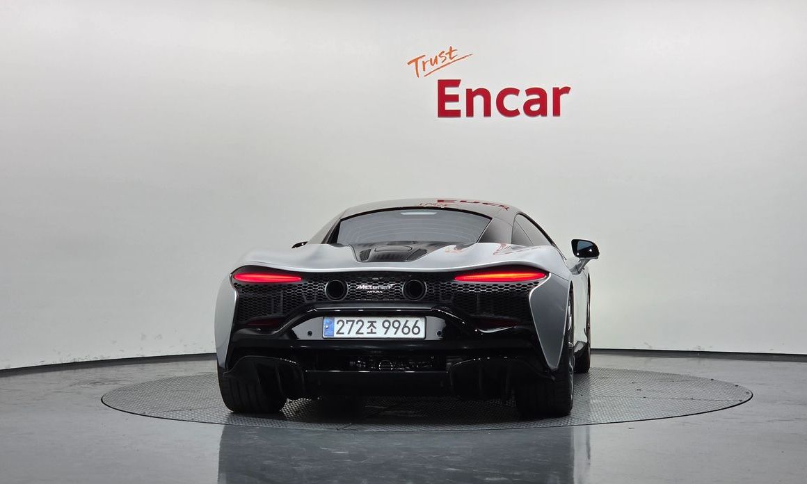 Mclaren Artura 2023