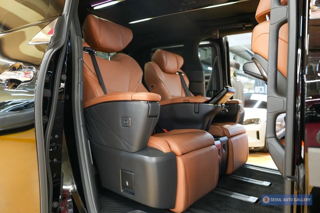 Toyota Alphard 2025