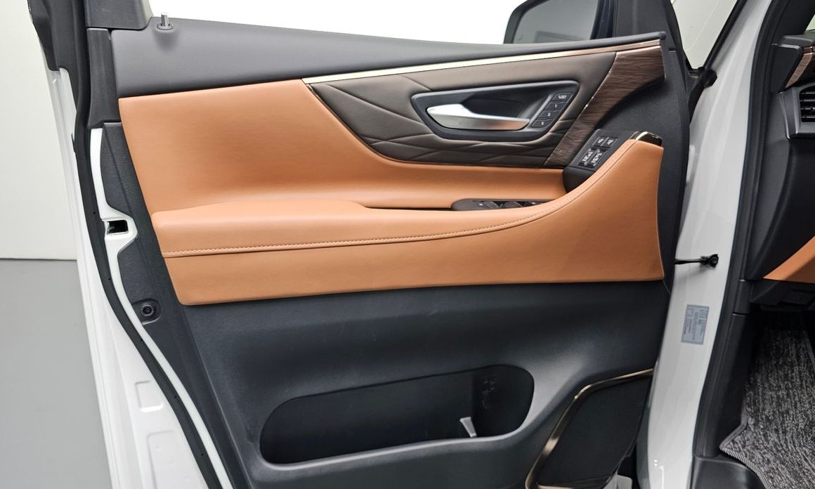 Toyota Alphard 2025