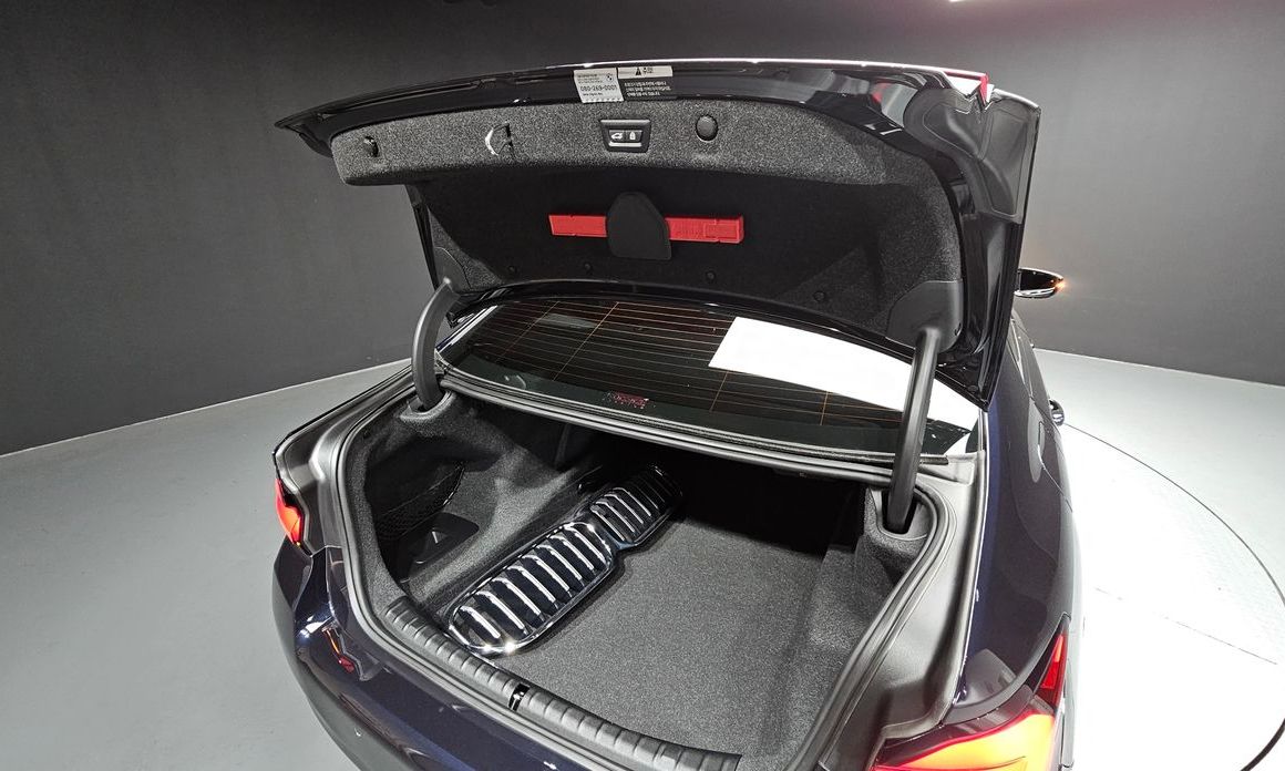 BMW 5-Series 2023