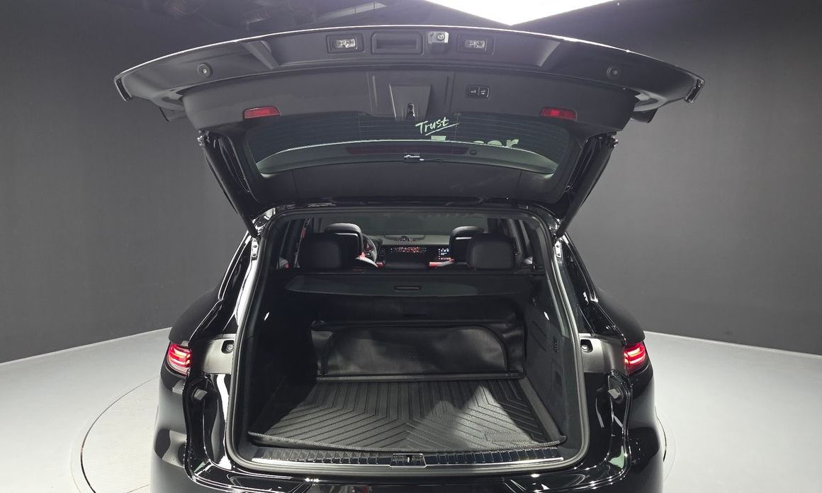Porsche Cayenne 2024