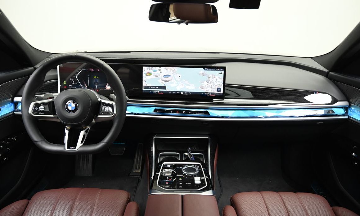 BMW 7-Series 2025