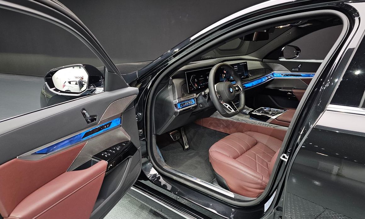 BMW 7-Series 2024
