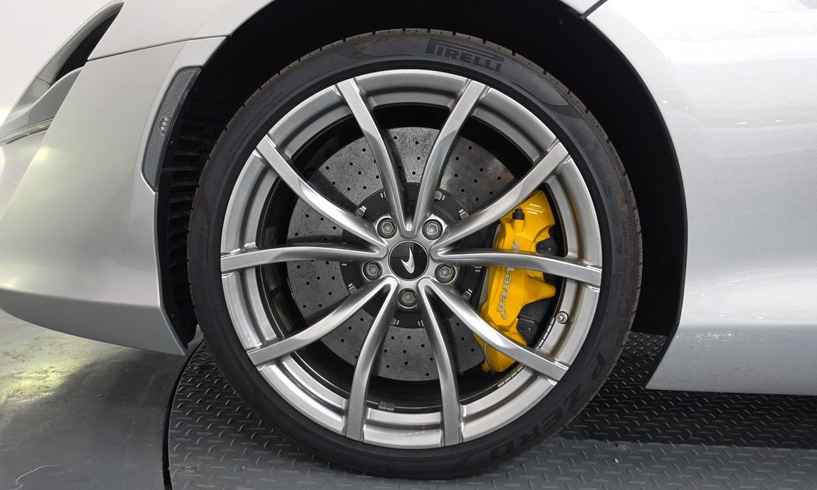 Mclaren Artura 2023