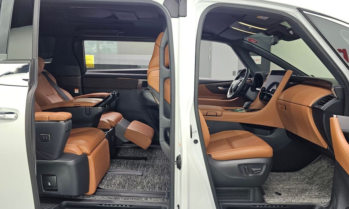 Toyota Alphard 2025