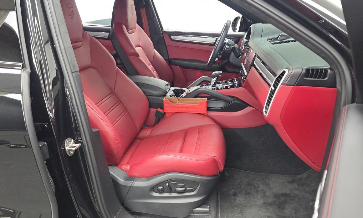 Porsche Cayenne 2023
