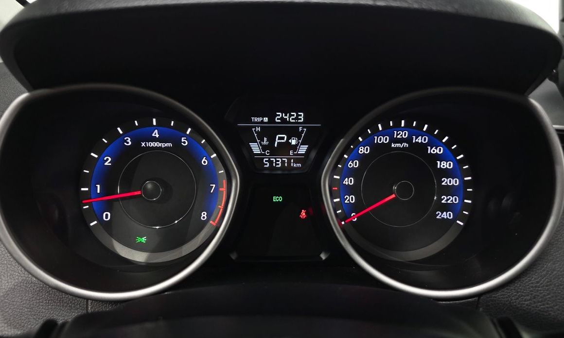 Hyundai AVANTE 2016