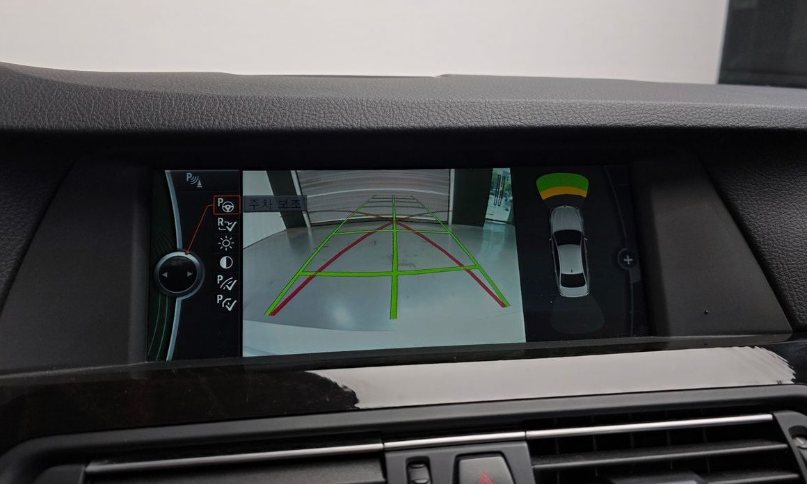 BMW 5-Series 2011