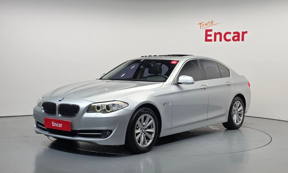 BMW 5-Series 2011