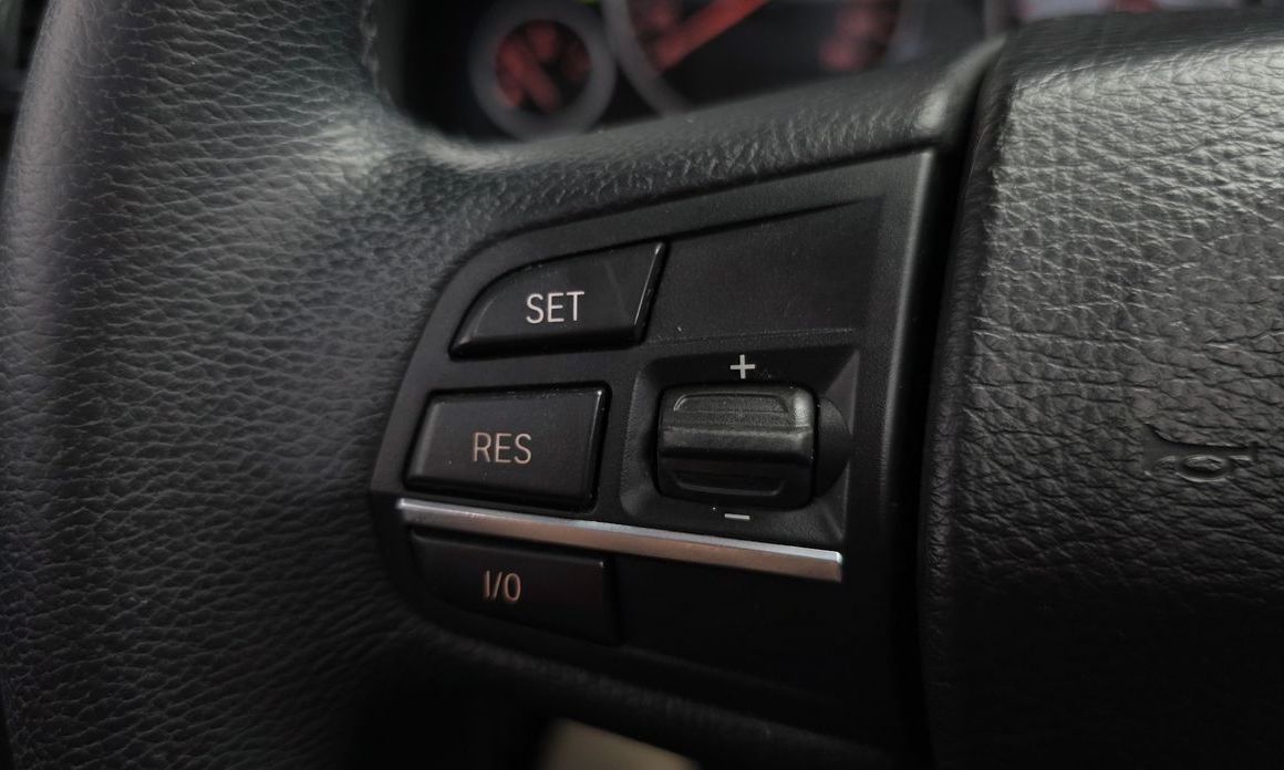 BMW 5-Series 2011