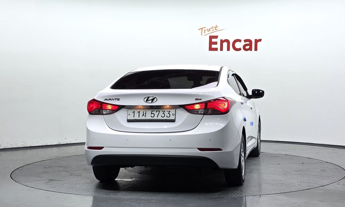 Hyundai AVANTE 2016