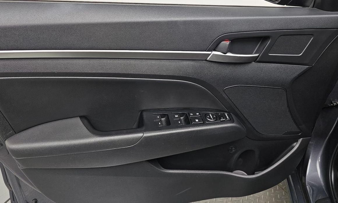 Hyundai AVANTE 2019