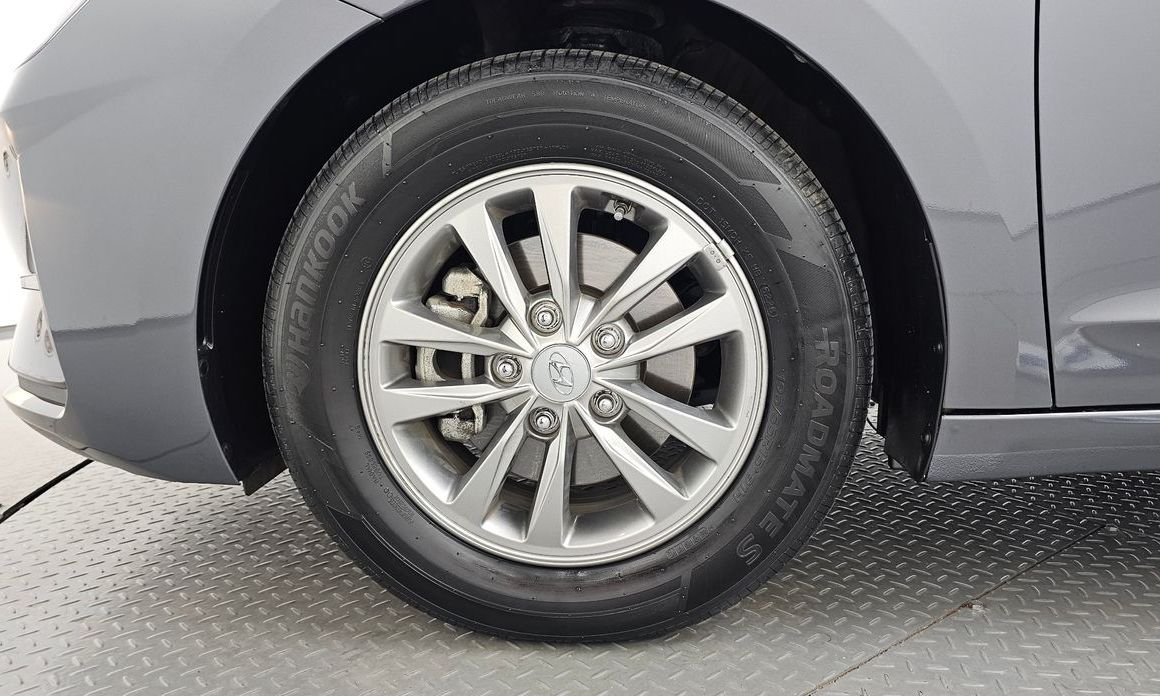 Hyundai AVANTE 2019