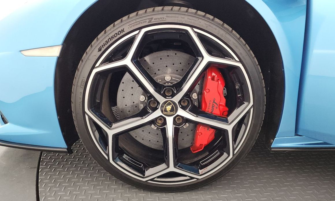 Lamborghini Huracan 2021
