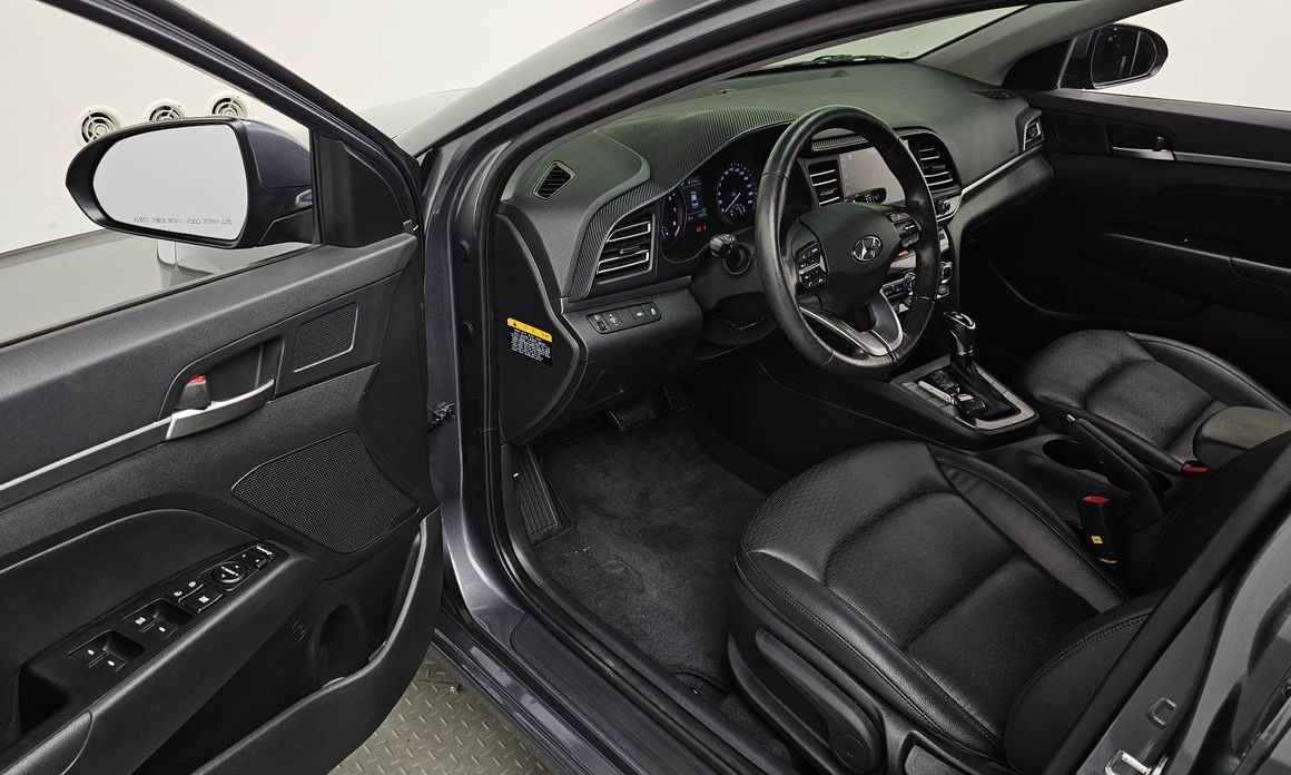 Hyundai AVANTE 2019