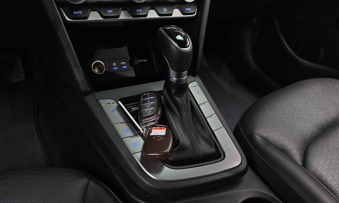 Hyundai AVANTE 2019