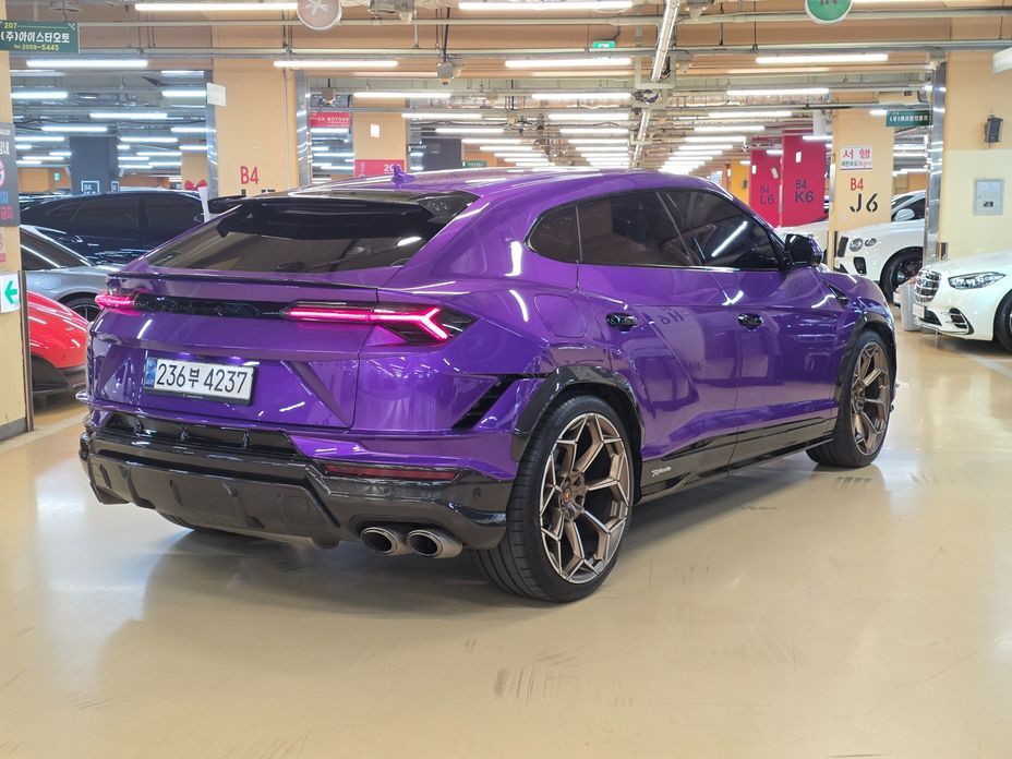 Lamborghini Urus 2023