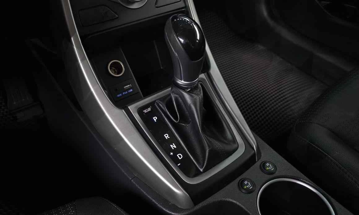 Hyundai AVANTE 2016