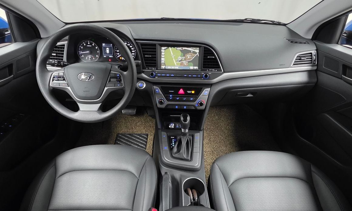 Hyundai AVANTE 2018