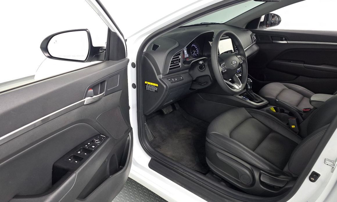 Hyundai AVANTE 2020