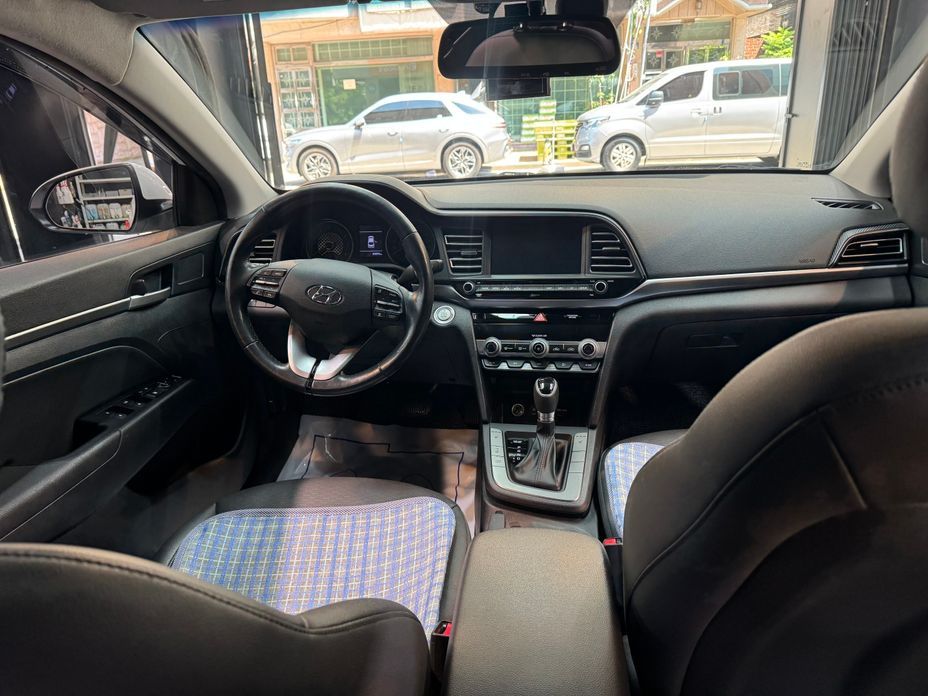 Hyundai AVANTE 2020
