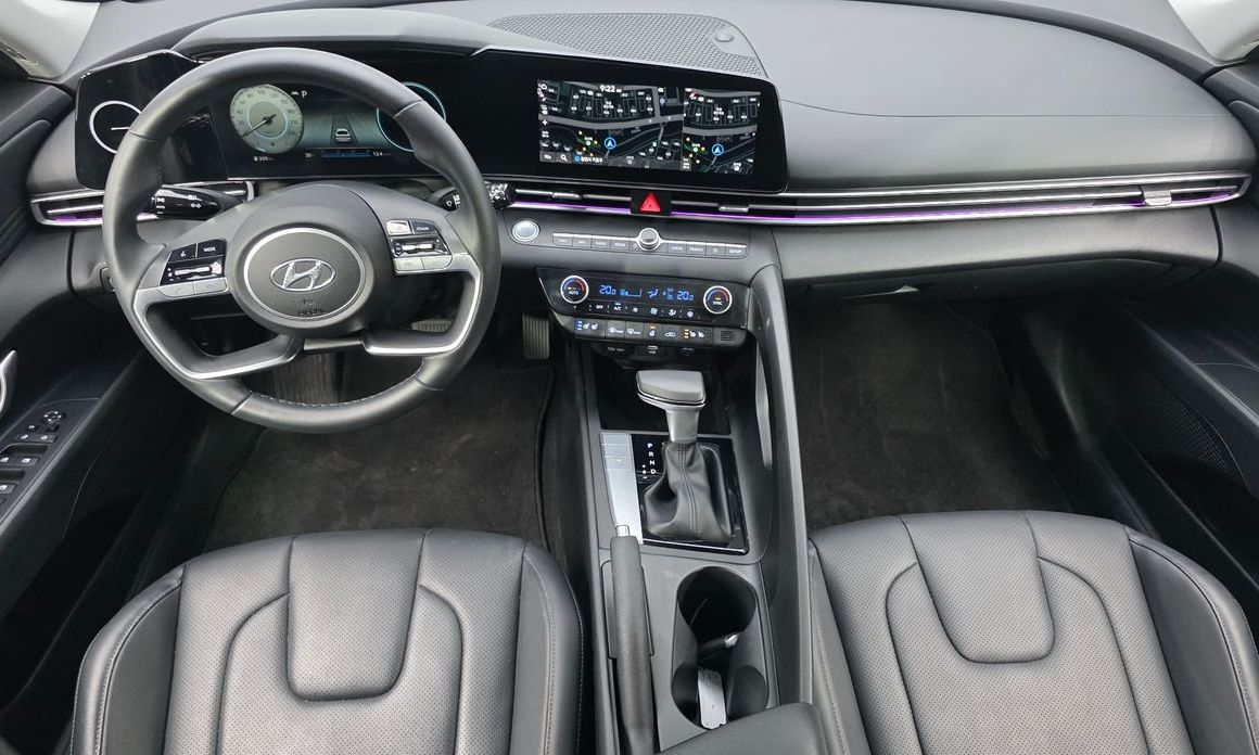 Hyundai AVANTE 2021