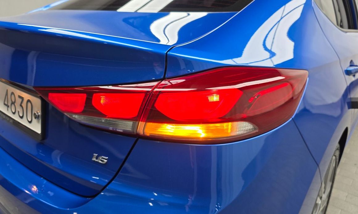 Hyundai AVANTE 2018