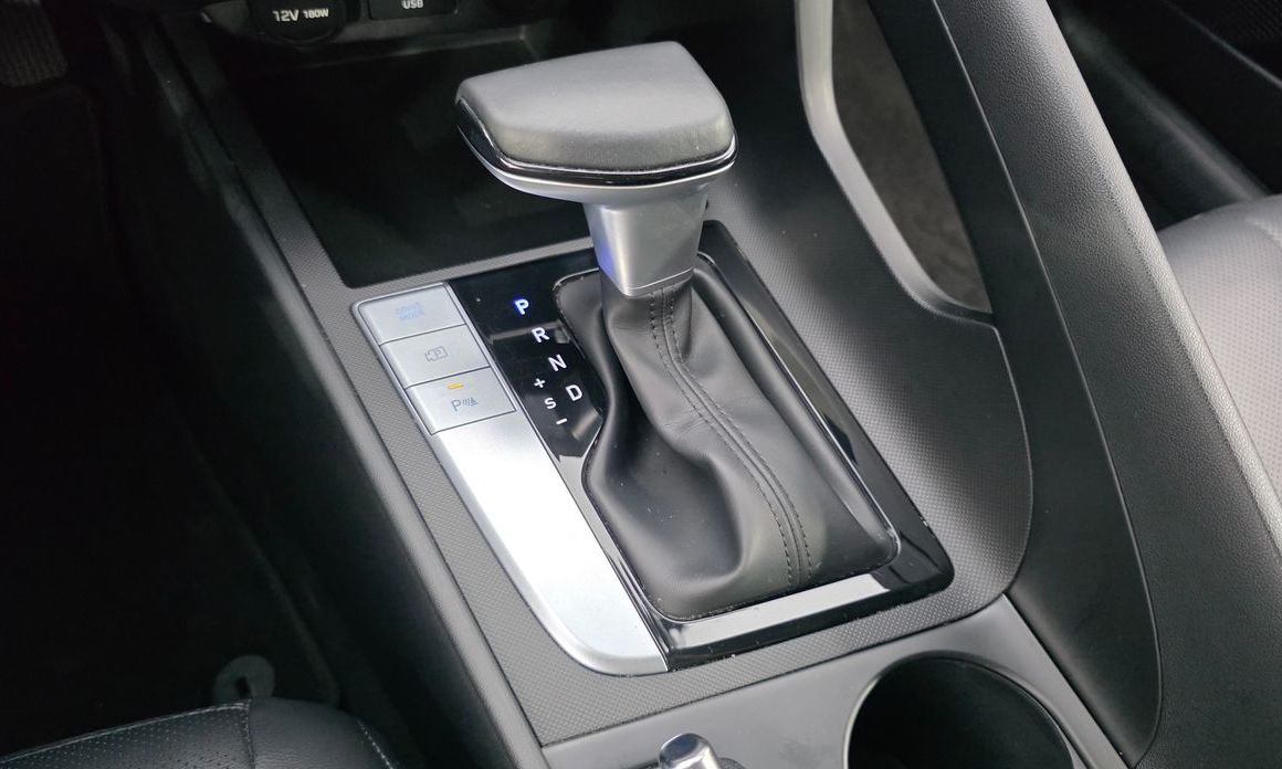 Hyundai AVANTE 2021