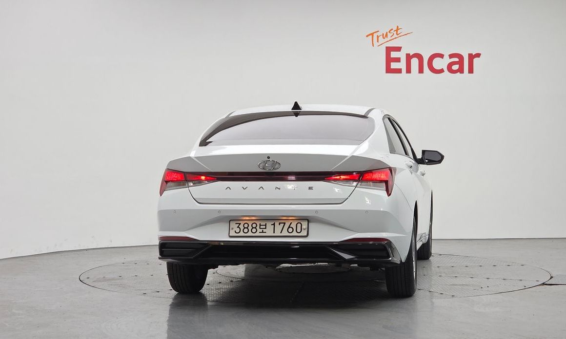 Hyundai AVANTE 2021