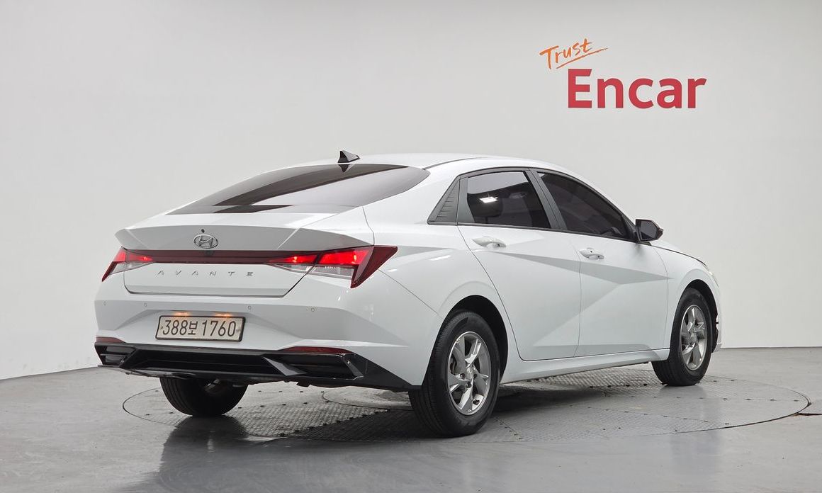 Hyundai AVANTE 2021