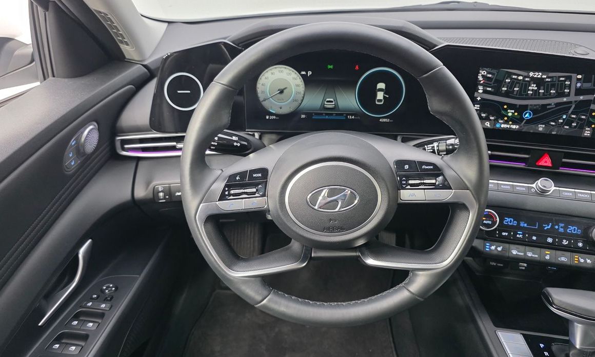 Hyundai AVANTE 2021
