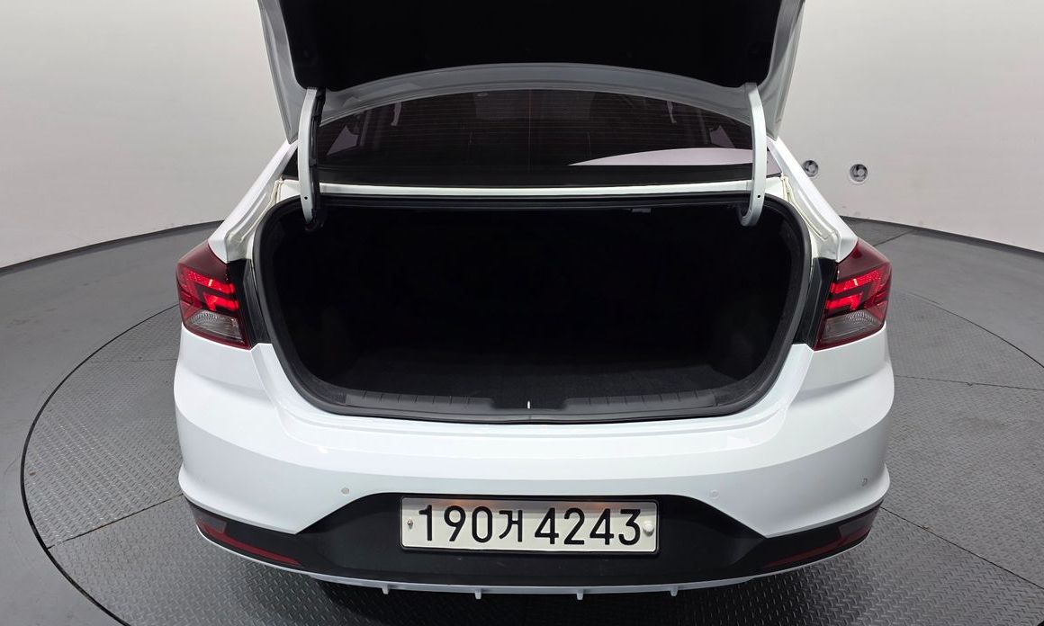 Hyundai AVANTE 2020