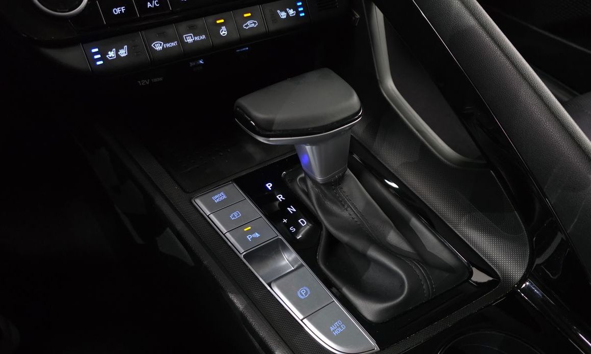 Hyundai AVANTE 2021