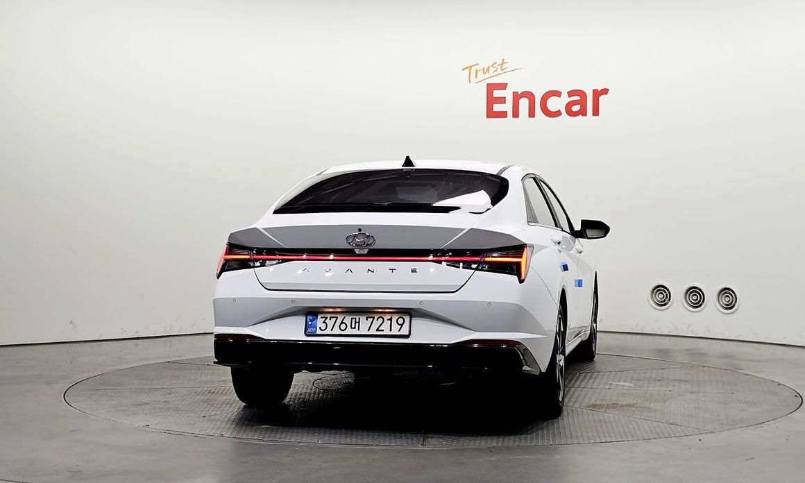Hyundai AVANTE 2023